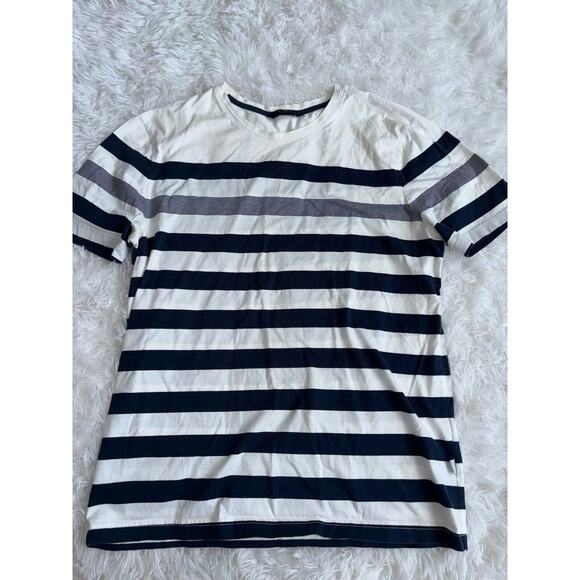 Olzen Men’s Sz. 105 Ivory & Navy Striped Tee. Fantastic Quality & Condition - Picture 1 of 8